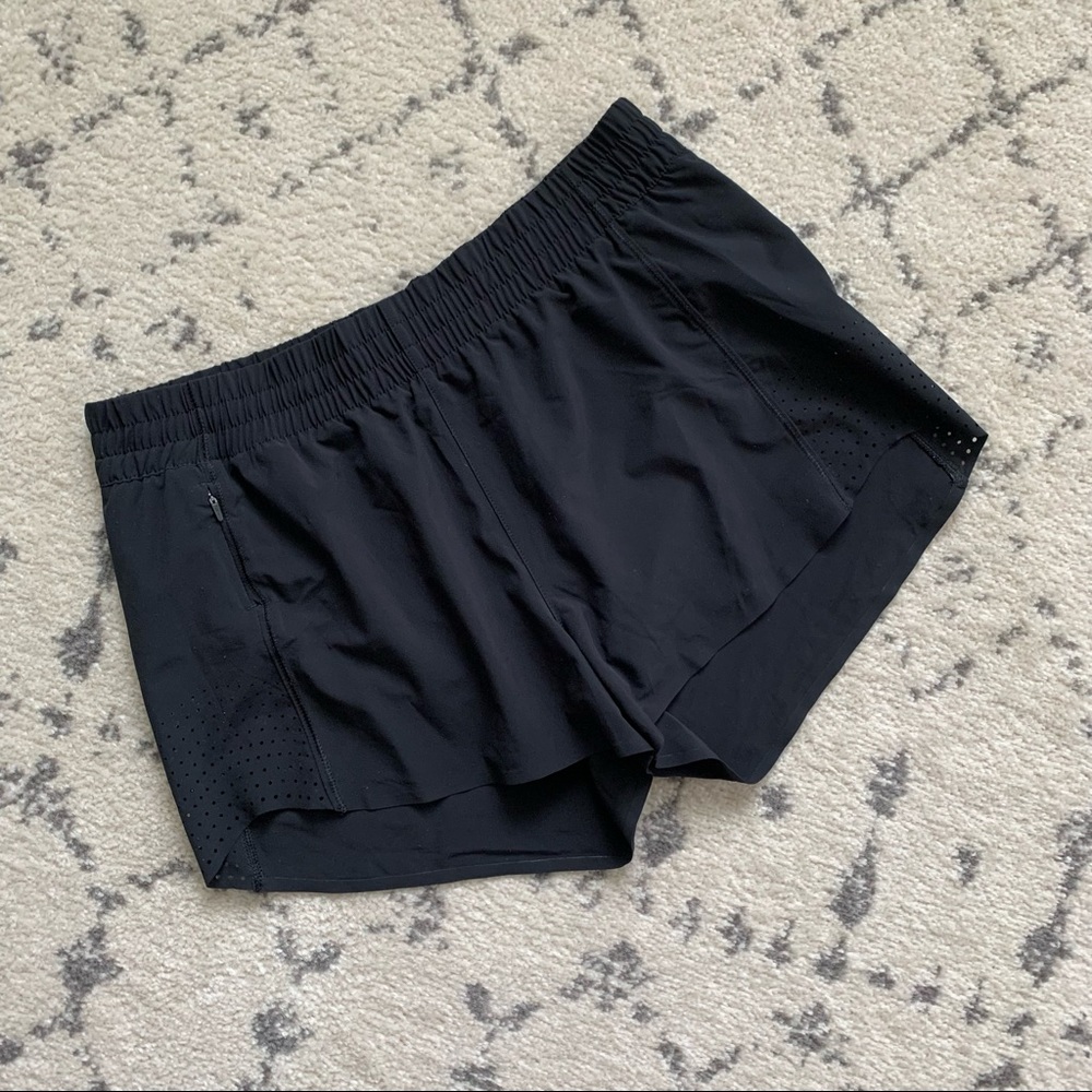 Athleta 3” Hustle Short